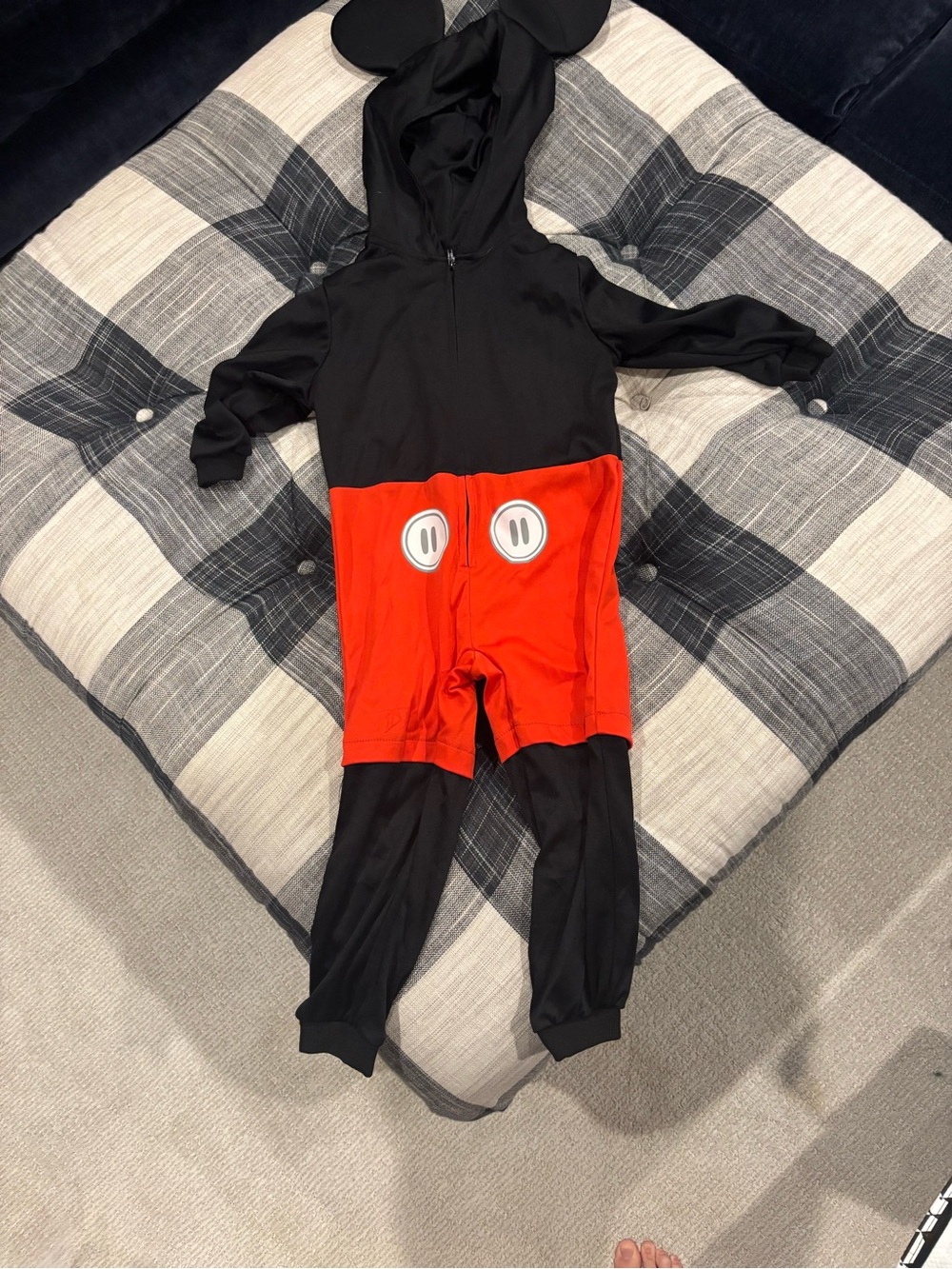 Mickey Mouse 3-4T costume